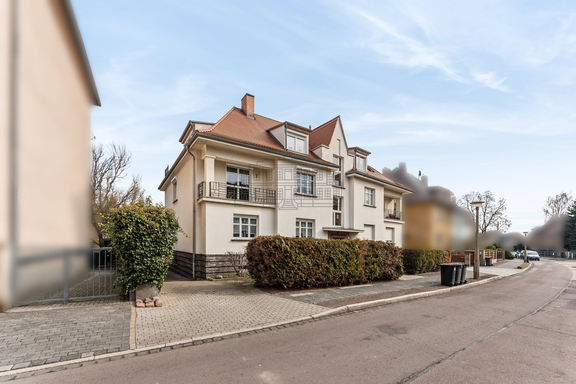 Unvermietete 4-Raum-Wohnung mit Gartenanteil