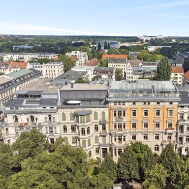 Wohnen mit Geschichte – Ihre exklusive Altbauwohnung in der Beletage