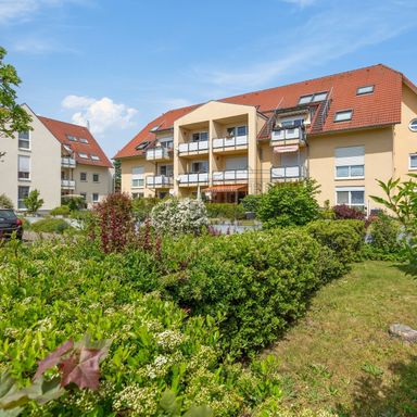 2-Raum-Wohnung mit Tiefgaragenstellplatz