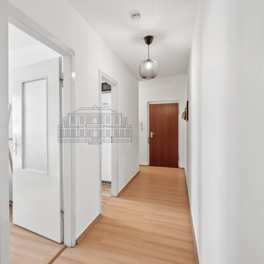 Leerstehende 3-Zimmer-Wohnung mit Balkon nahe dem Frankenberger Viertel