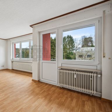 Attraktive Eigentumswohnung mit großem Potenzial in beliebter Südviertellage